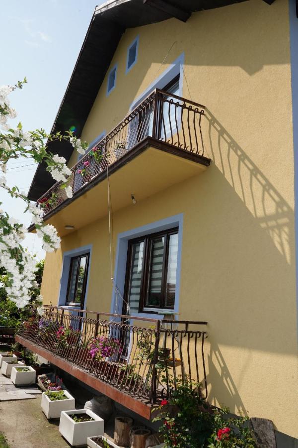 Apartamento Etnobubi Novi Sip Exterior foto